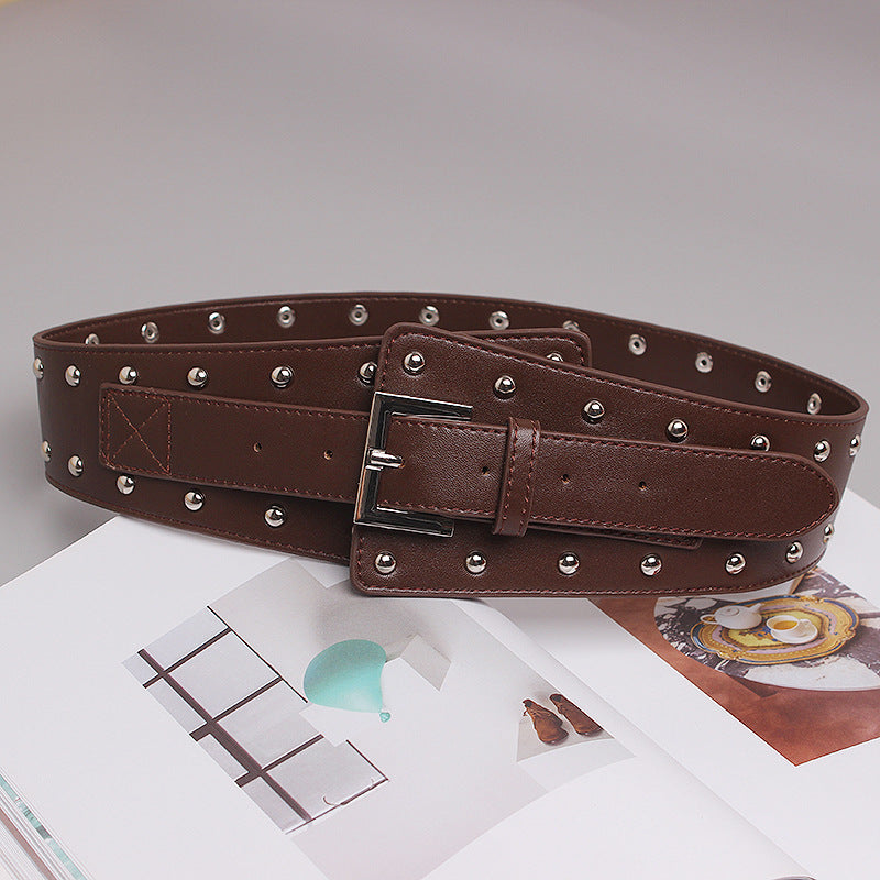 Ceinture large avec ceinture style rétro