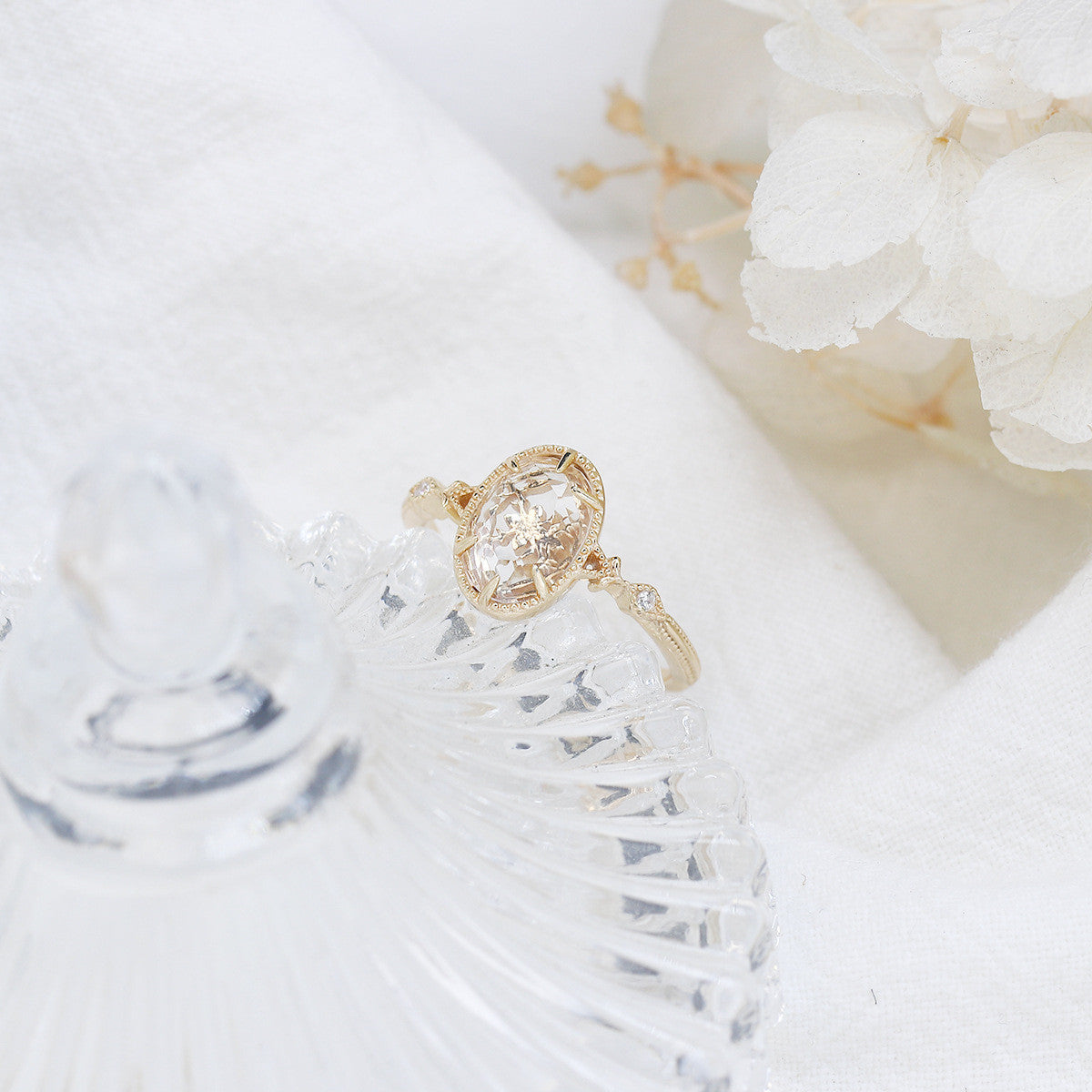 Fashion Personality Shines On Flower Rings Pendant