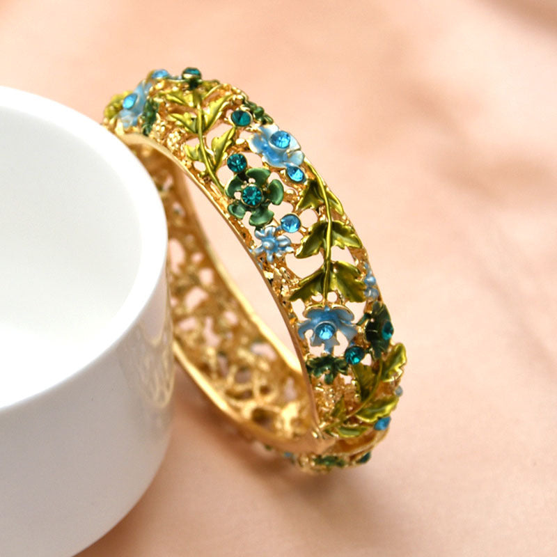 Retro Rose Diamond Studded Hollow Alloy Cloisonne Antique Painted Bracelet For Women
