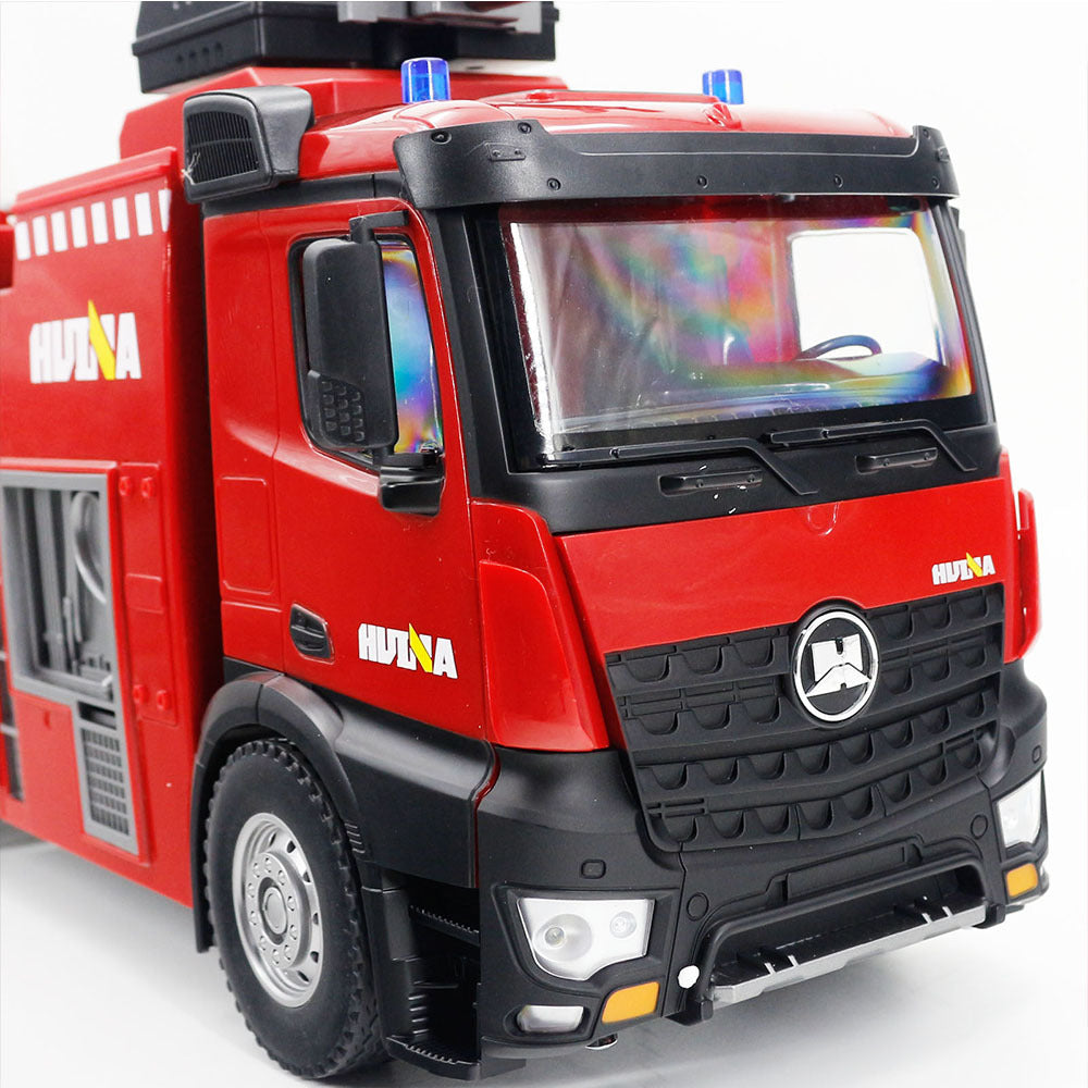 Remote-Controlled Simulation Water-Spraying Model Car For Kids