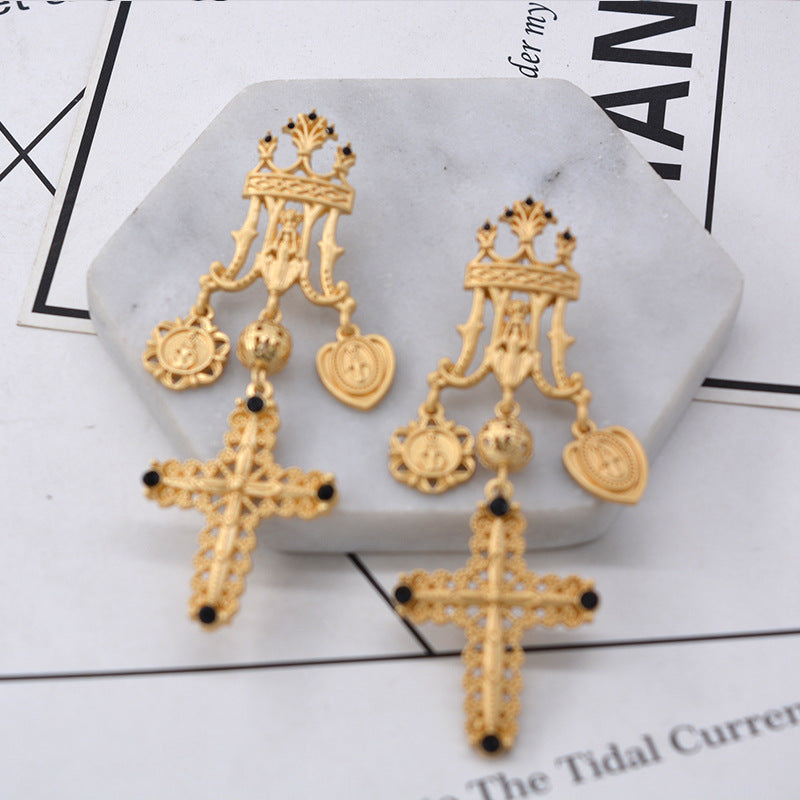 Women's Fashion Cross Cutout Exaggerated Earrings