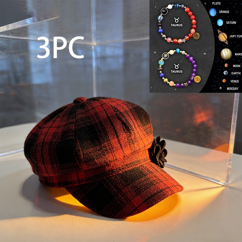 A British-style Casual Painter Hat That Is Versatile And Can Show Off Your Face
