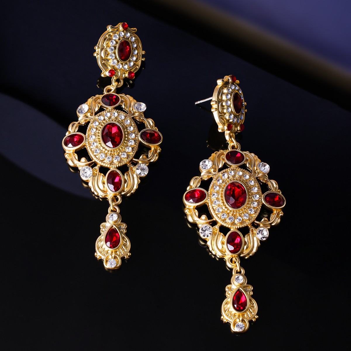 Embossed Texture Earrings Vintage Court Light Luxury Temperament Earrings