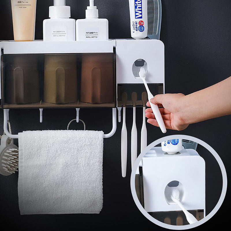 Hanging dust-proof toothbrush holder wash set