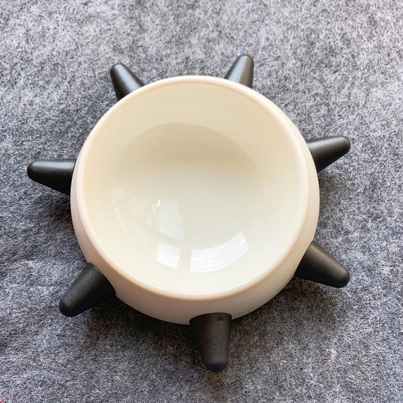 Creative And Simple Pet Oblique Rivet Food Bowl
