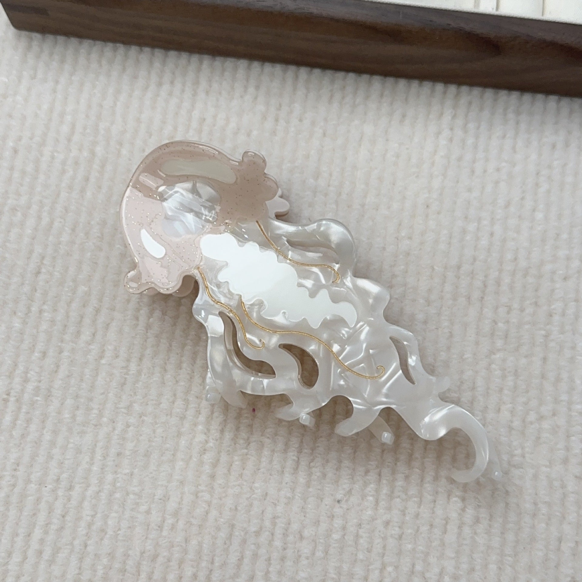 Grip Ocean Series Color Matching Large Hairpin Female Updo Shark Clip