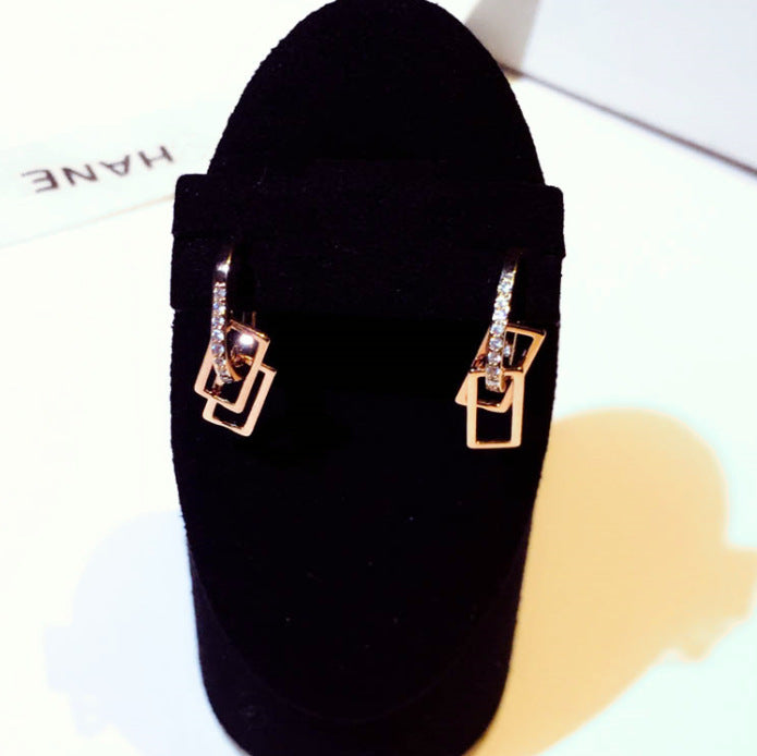 Fashion Personalized And Temperamental Earrings Women