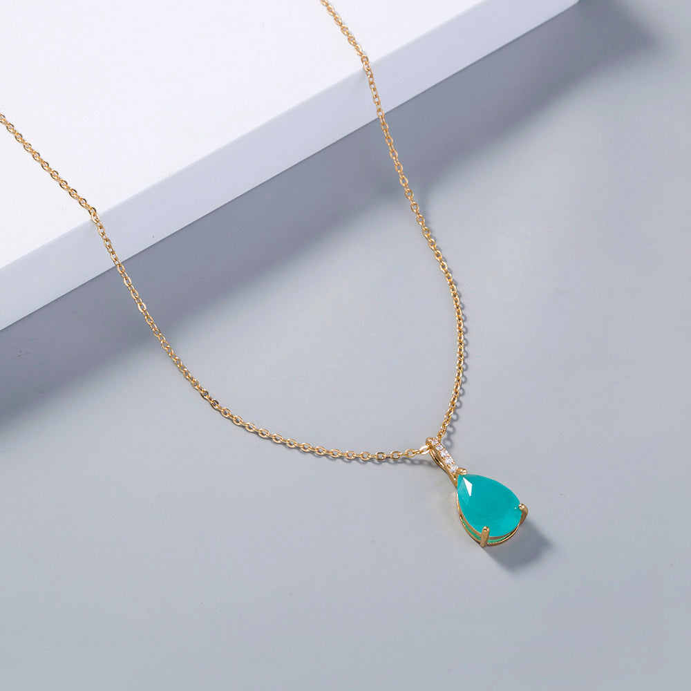 Fashion Popular Light Green Malay pear-shaped water drop pendant necklace, simple and versatile clavicle necklace