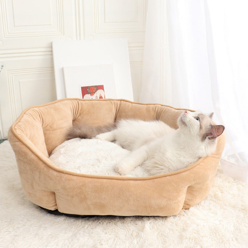 Shell shaped pet nest
