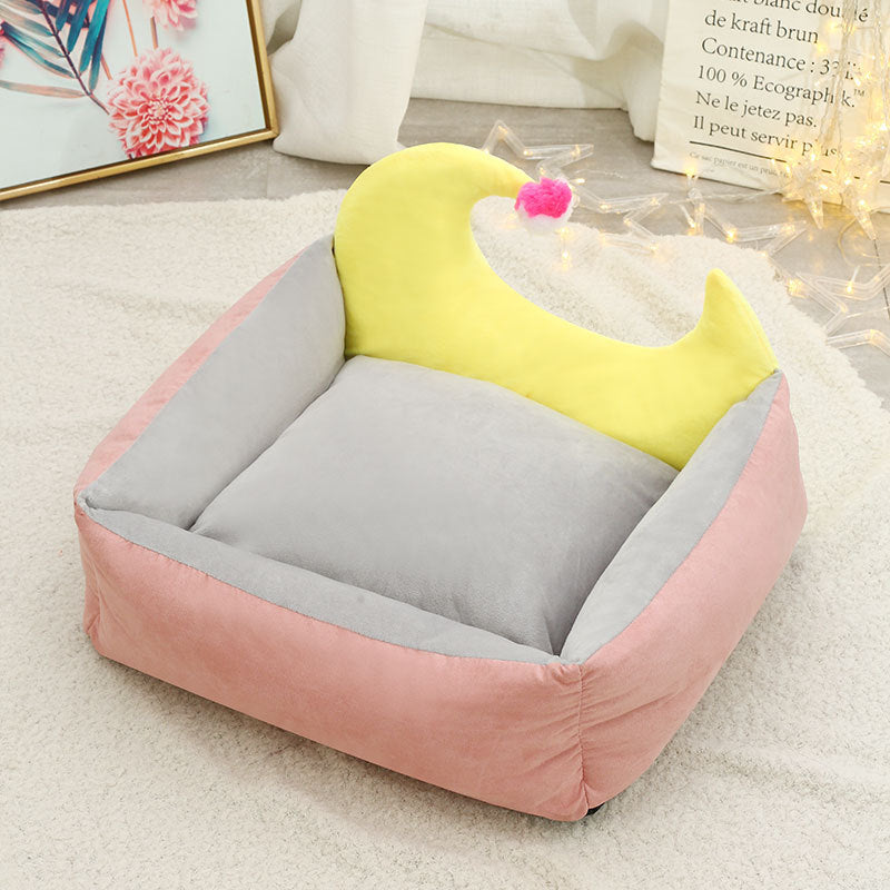 Moon pet nest