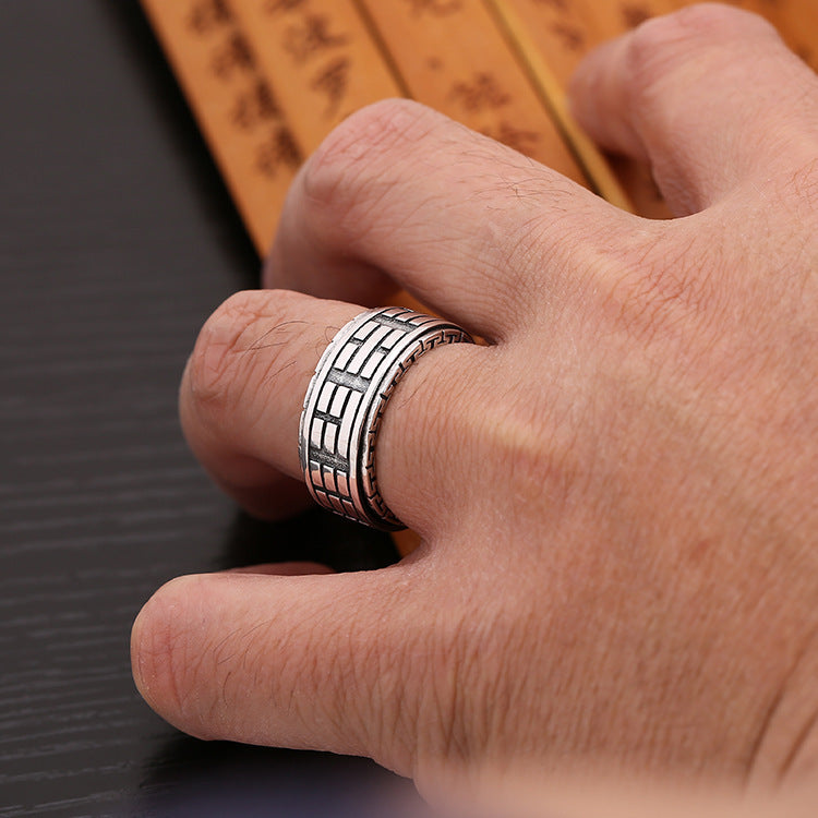 Bague Vintage Thaïlandaise en Argent Fait Main Tournant les Écritures pour Homme