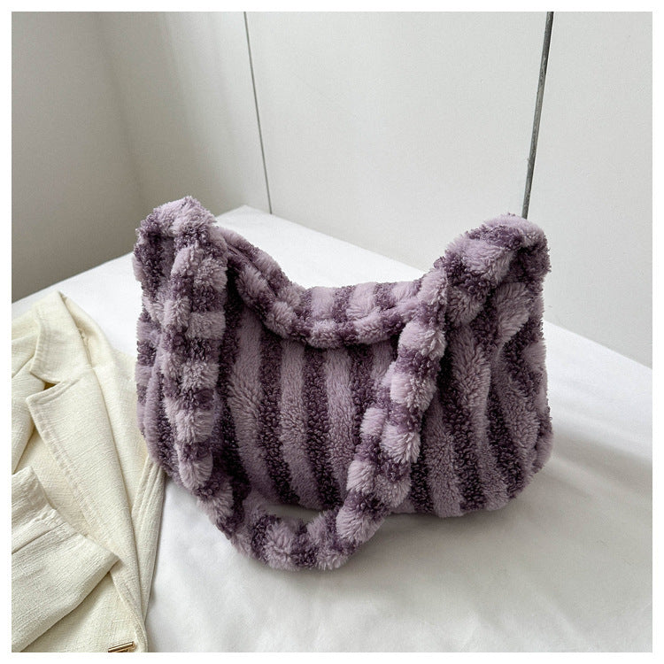 Grand Sac Peluche Rayé Grande Capacité Hiver Nouvelle Mode Sac Fourre-tout Portable Sacs à Bandoulière Sacs à Main Moelleux Pour Femmes