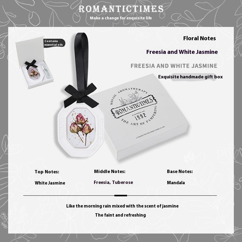 Fashion Personalized Car Aromatherapy Sheet Pendant