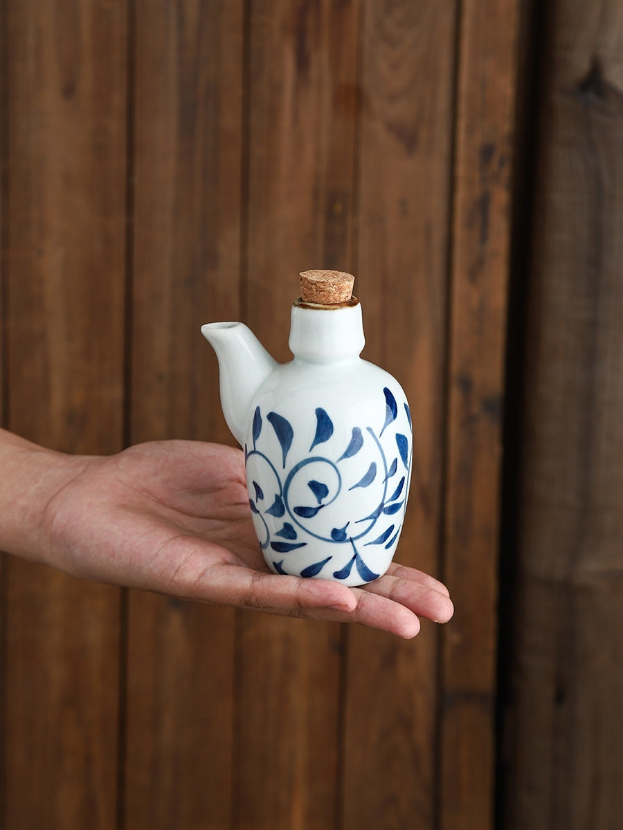Commercial Small Capacity Old-fashioned Ceramic 200mL Soy Sauce Bottle