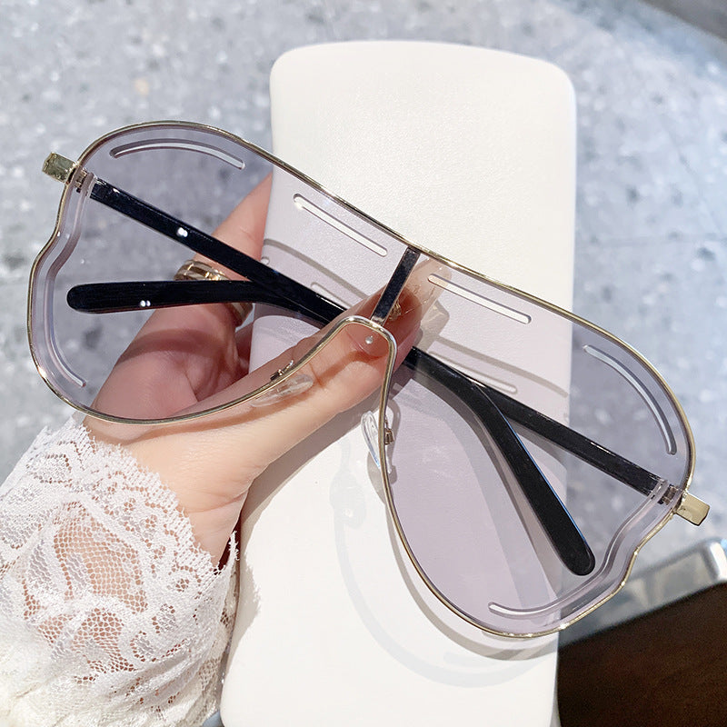 Large-frame Sunglasses With A High-end Feel For Women