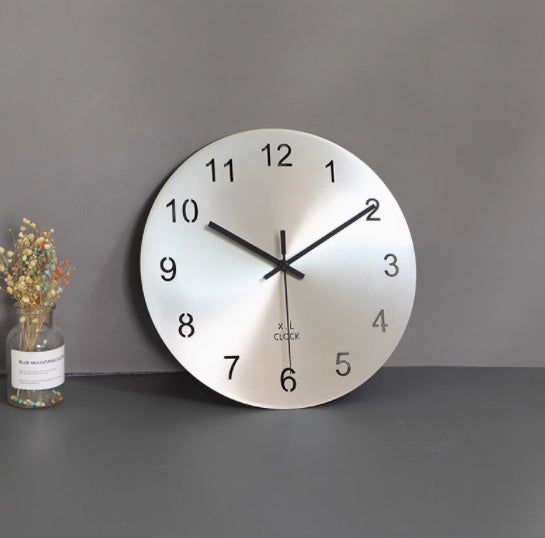 Modern Minimalist Metal Living Room Wall Clock