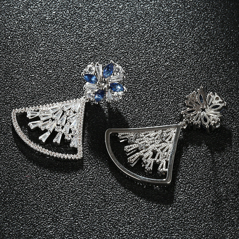 Fan Shaped Diamond S925 Silver Needle For Women