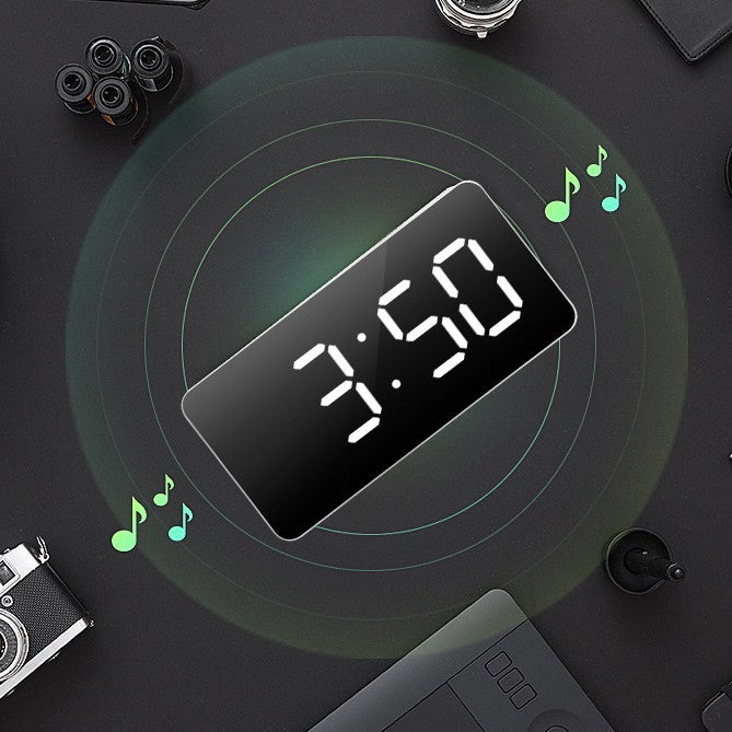 Plug-in Simple Digital Snooze Alarm Clock For Students' Bedside Bedroom