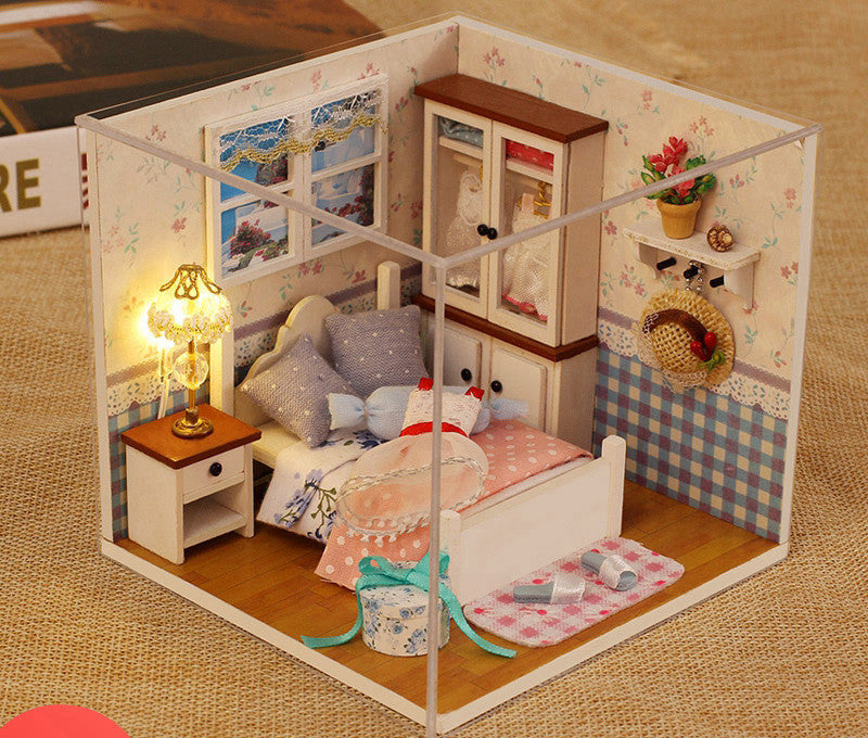 Small house model assembled villa house toy