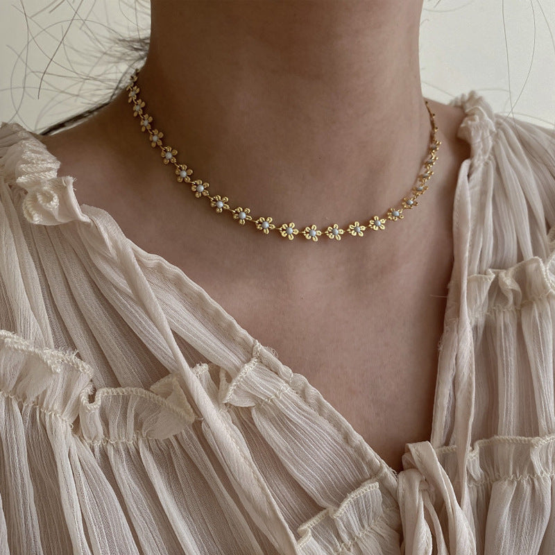 South Korea Dongdaemun Necklace Female Flower Necklace Clavicle Chain