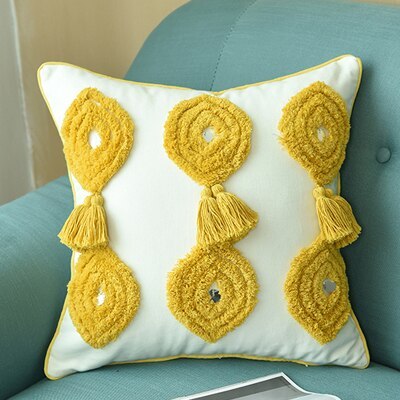 Hand-tufted pillowcase