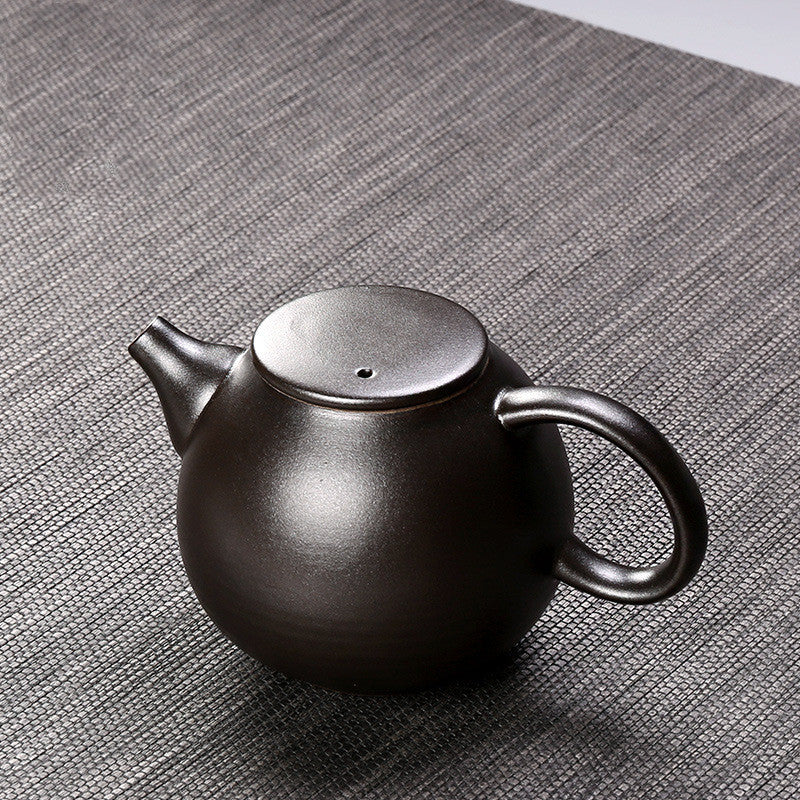 Théière antique, poignée, pot en céramique, machine à thé rétro, poignée en cuivre domestique