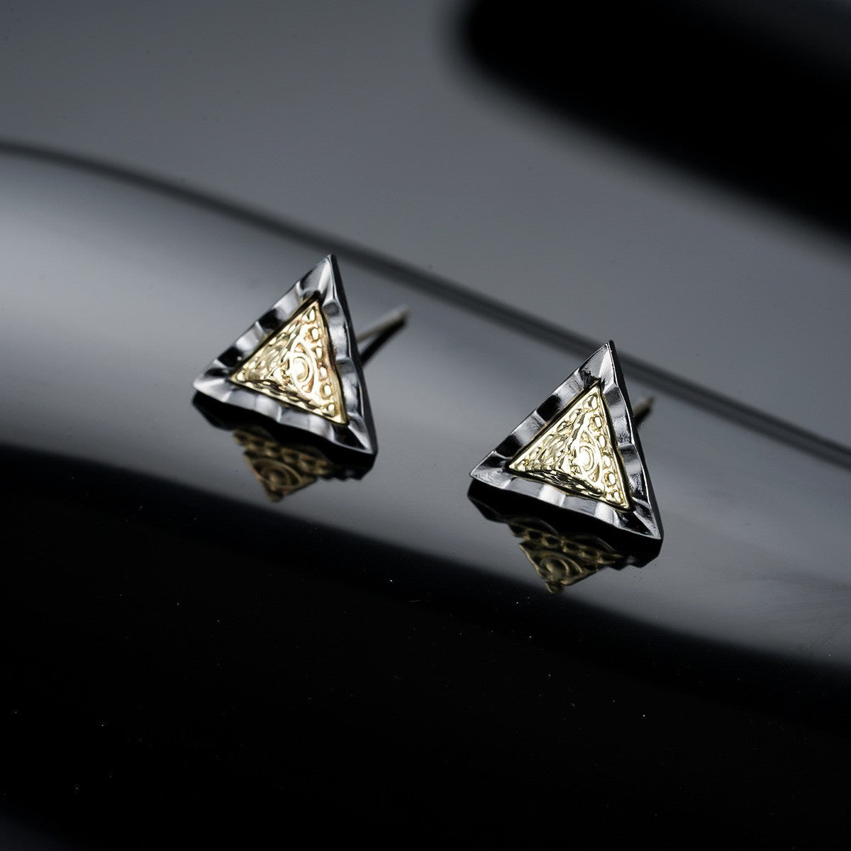 Trendy Men's Ear Studs & Ear Cuffs, High-End Unisex Earrings