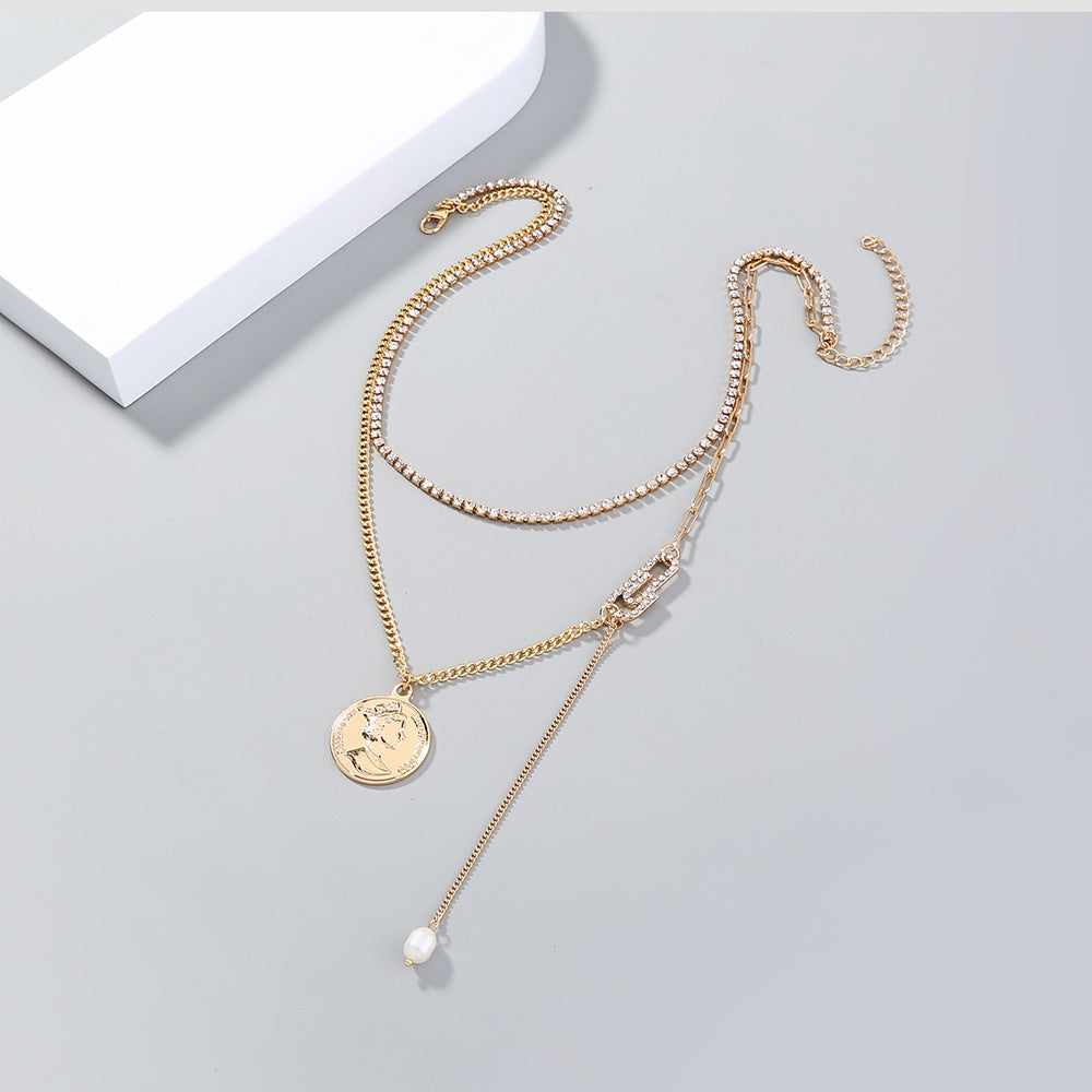 European and American foreign trade hot-selling jewelry, claw chain queen portrait double necklace, diamond-encrusted safety paper clip stitching necklace