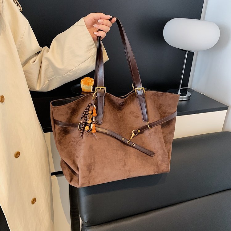 New Retro Fashion Large Capacity Shoulder Bag Women