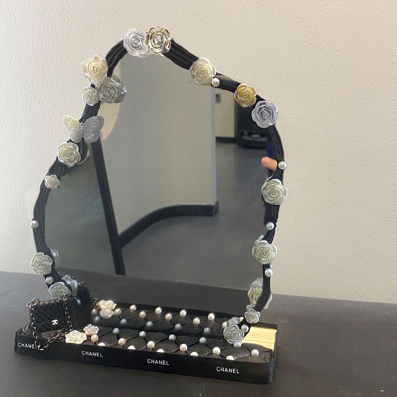 Decorated With Irregular Makeup Mirror Style