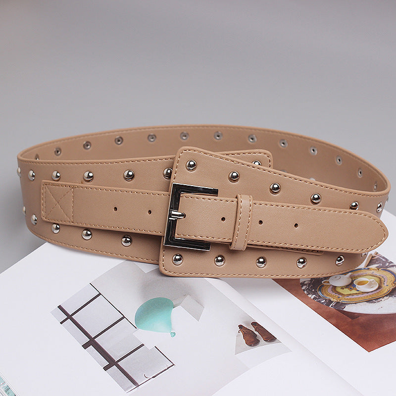 Ceinture large avec ceinture style rétro