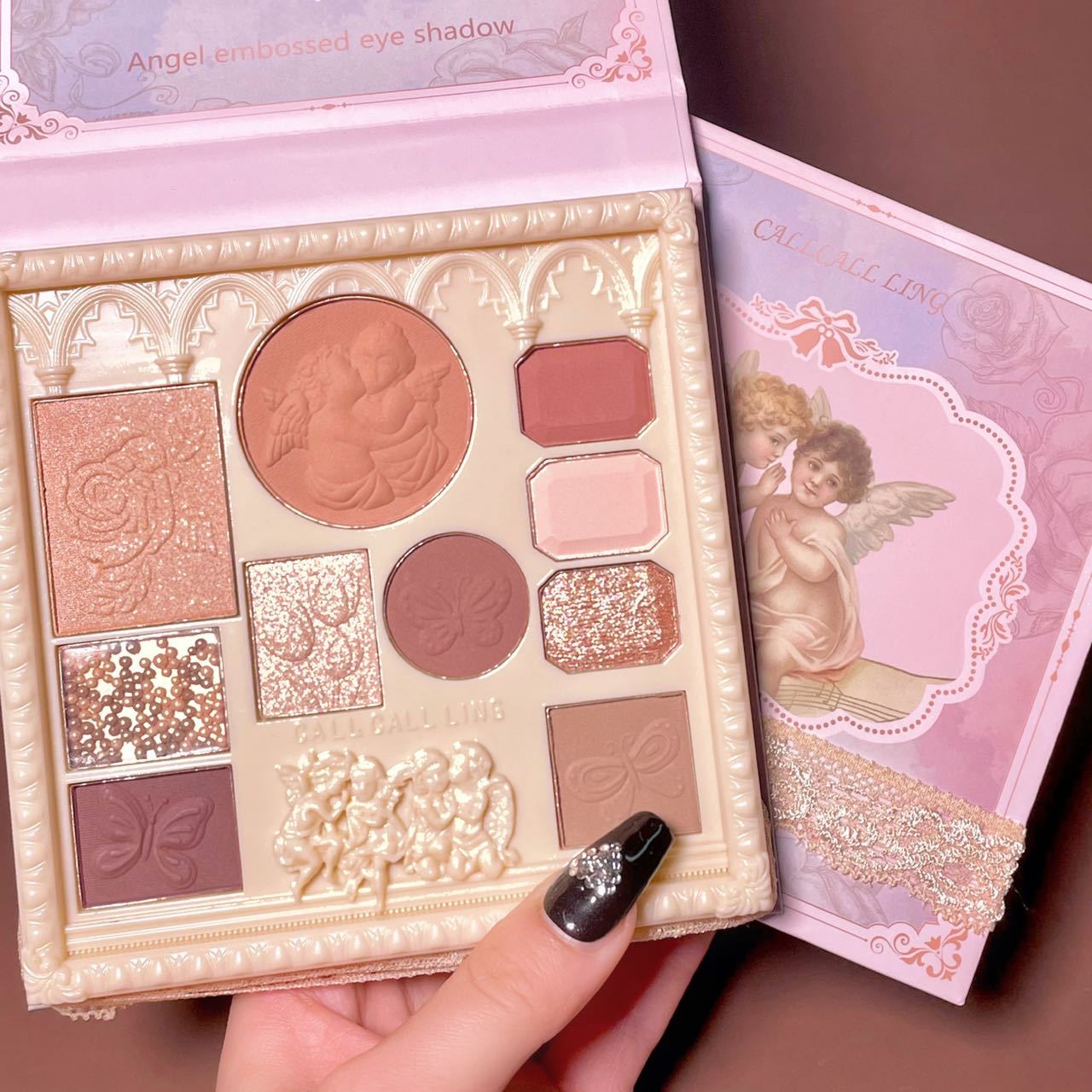 Embossed Angel Blush Highlight All-in-One Eyeshadow