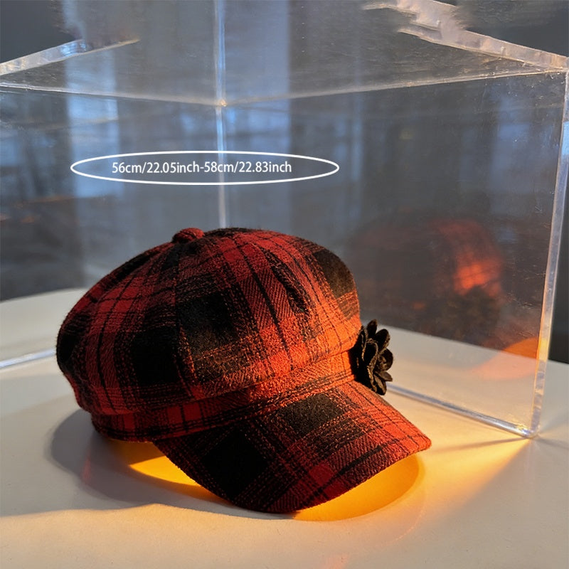 A British-style Casual Painter Hat That Is Versatile And Can Show Off Your Face