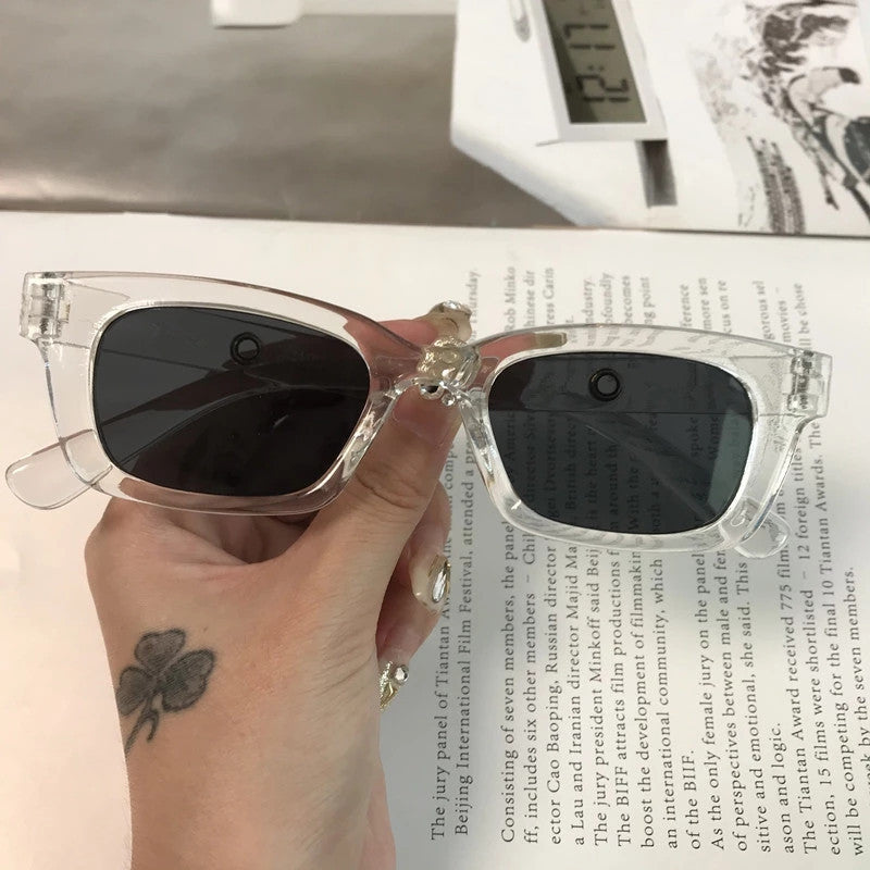 Lunettes de soleil carrées hommes et femmes avec la même tendance, rétro coréennes, style Ins, pour la photographie de rue.