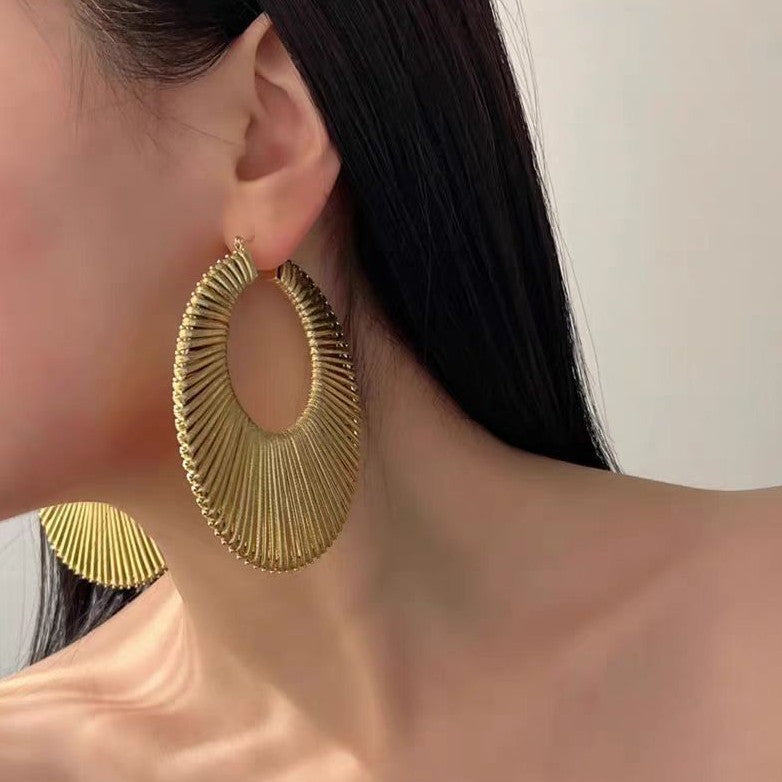 European And American Retro Exaggerated Hand-knitted Quality Earrings For Women