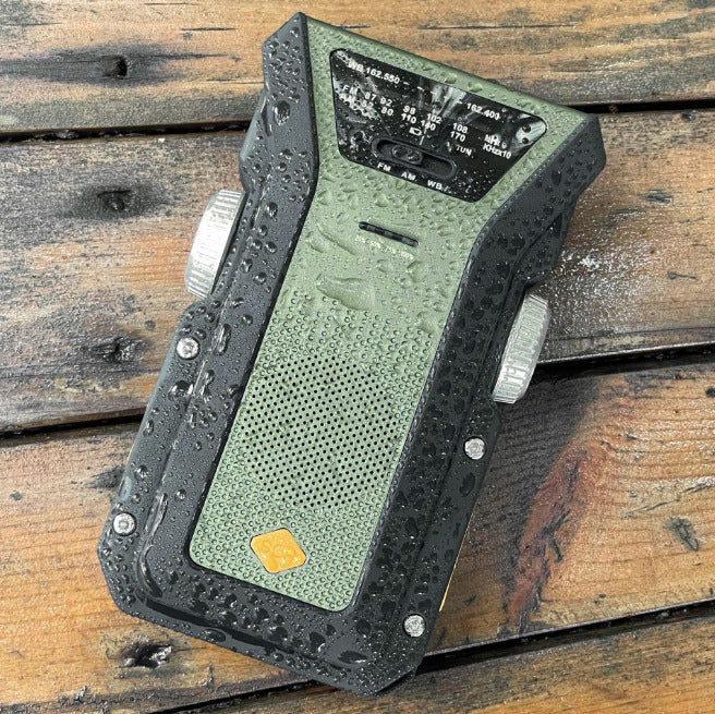 Multifunctional Outdoor Solar-powered Hand-shake Radio Flashlight
