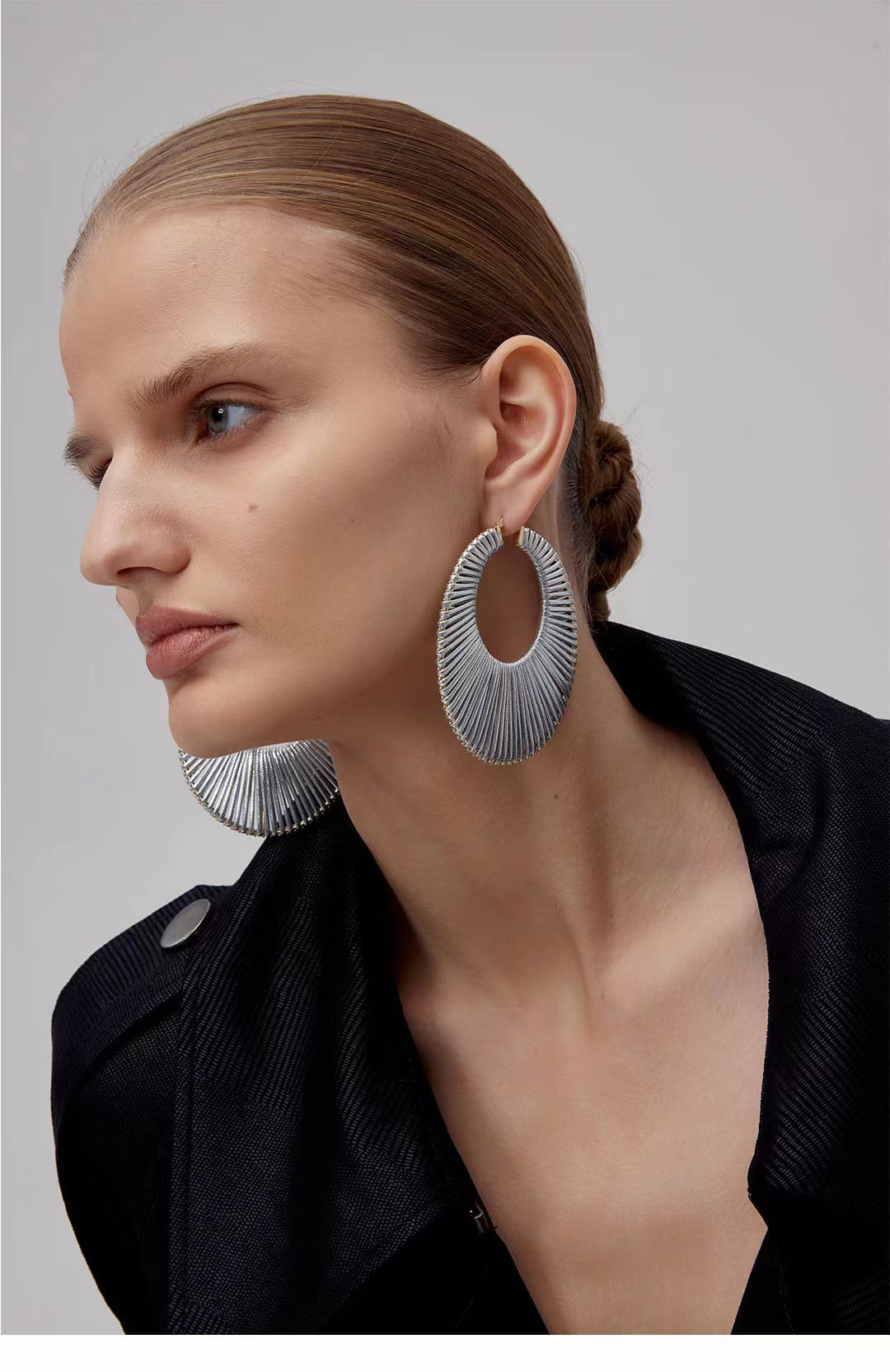 European And American Retro Exaggerated Hand-knitted Quality Earrings For Women