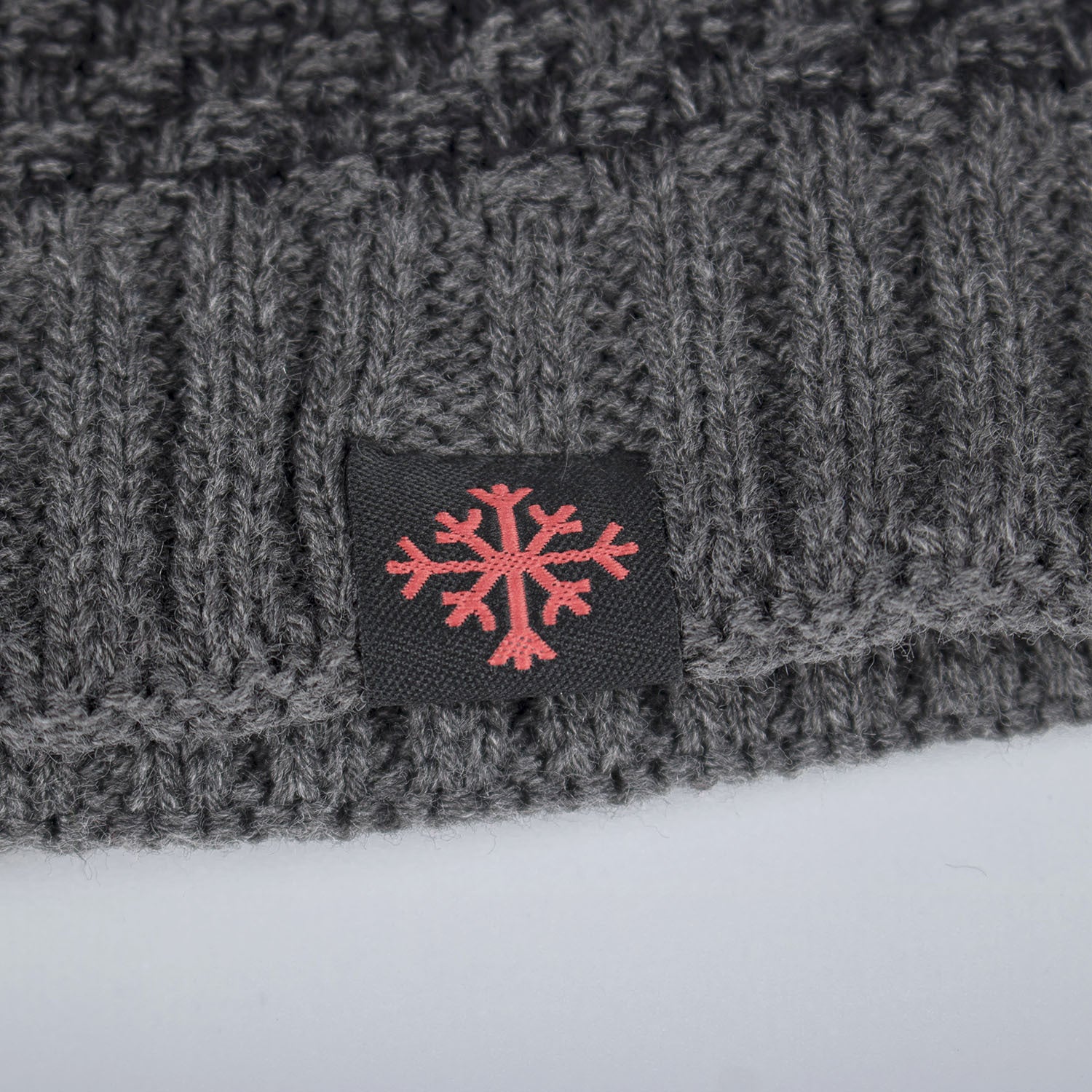 Knitted Wool Hat With Red Snowflake Cloth Mark