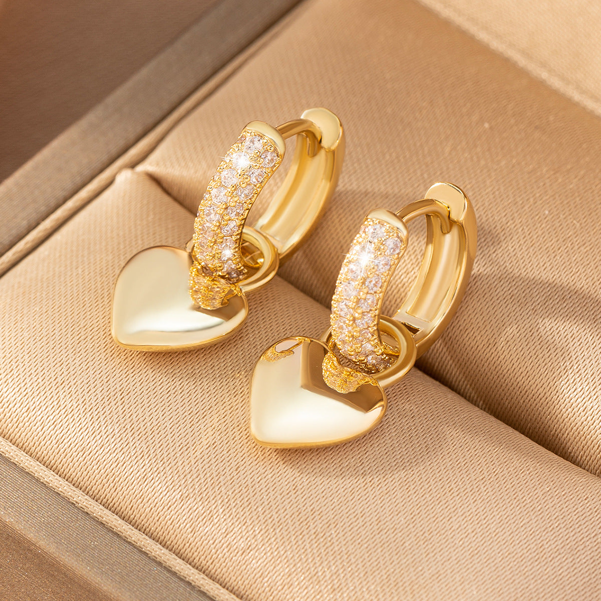 Heart-shaped Zircon Design Simple Earrings