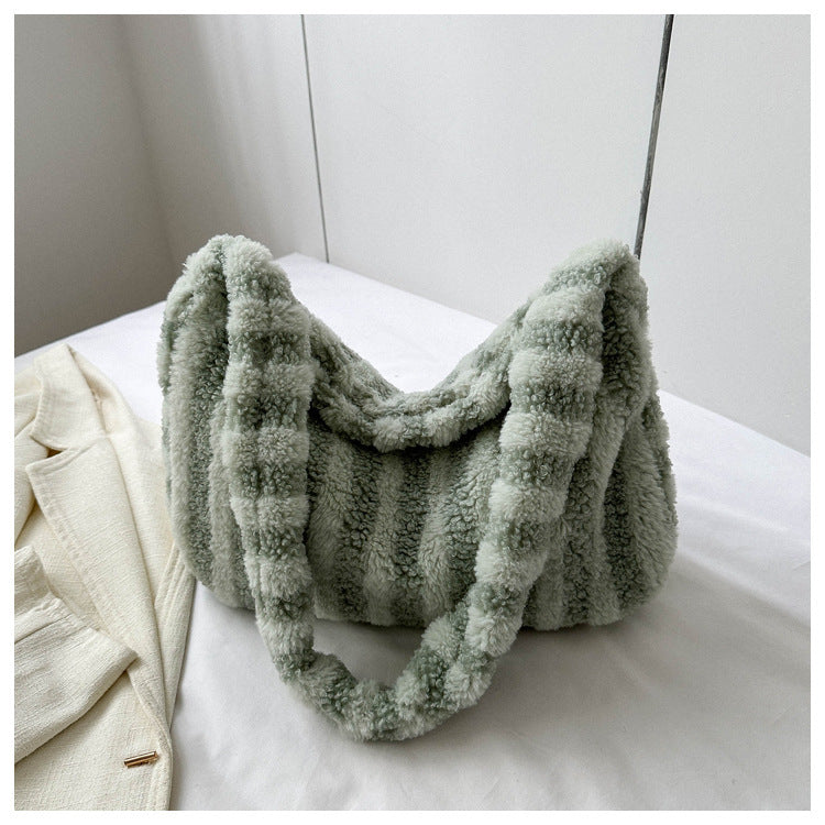 Grand Sac Peluche Rayé Grande Capacité Hiver Nouvelle Mode Sac Fourre-tout Portable Sacs à Bandoulière Sacs à Main Moelleux Pour Femmes