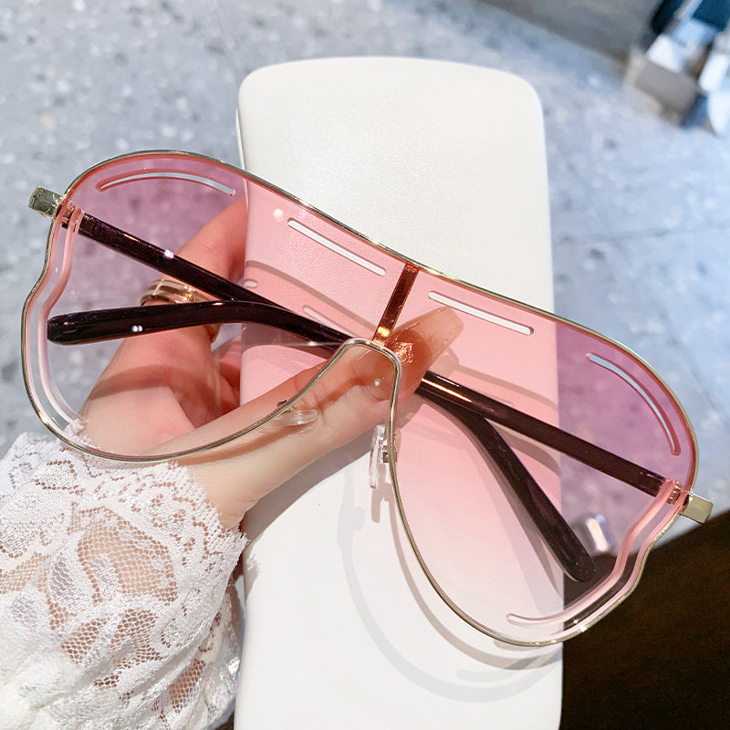 Large-frame Sunglasses With A High-end Feel For Women