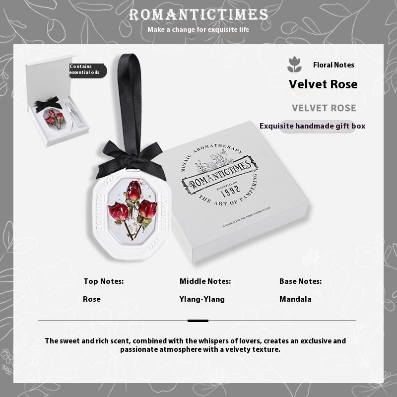 Fashion Personalized Car Aromatherapy Sheet Pendant