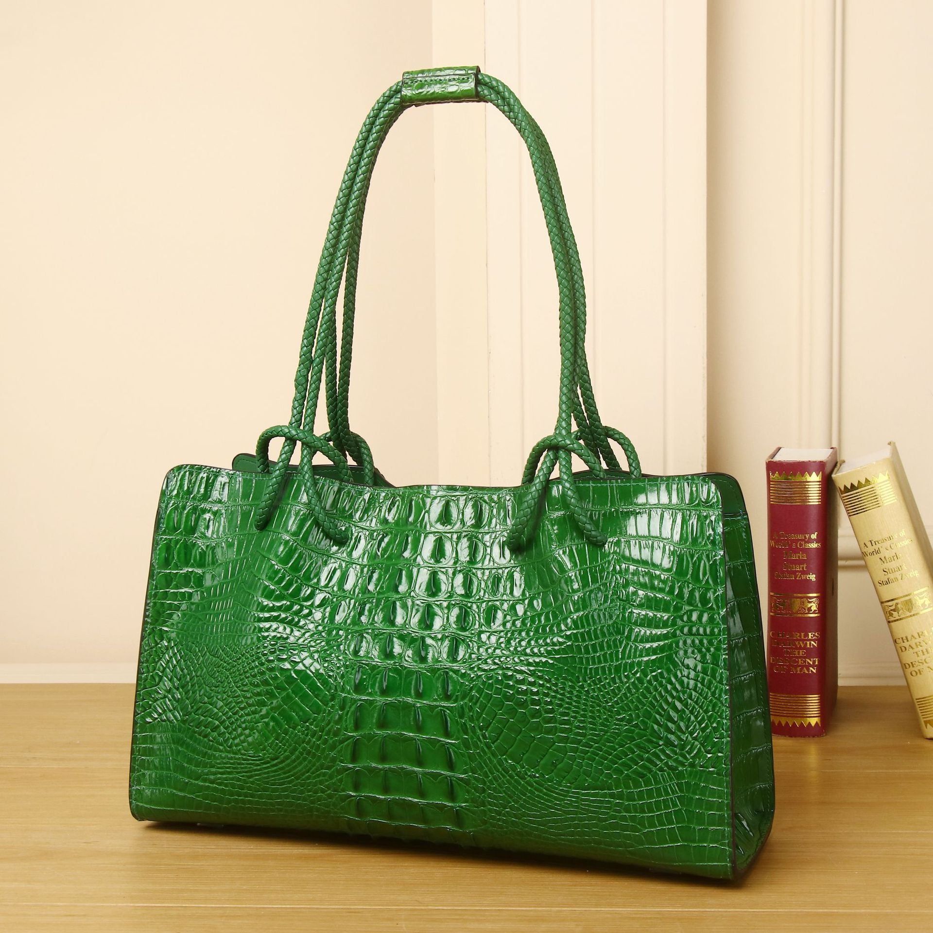 Fashion Personalized Women's Portable Large Capacity Bag