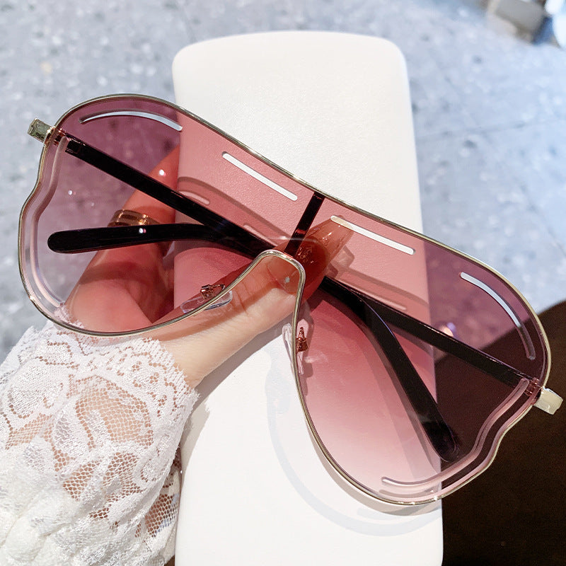 Large-frame Sunglasses With A High-end Feel For Women