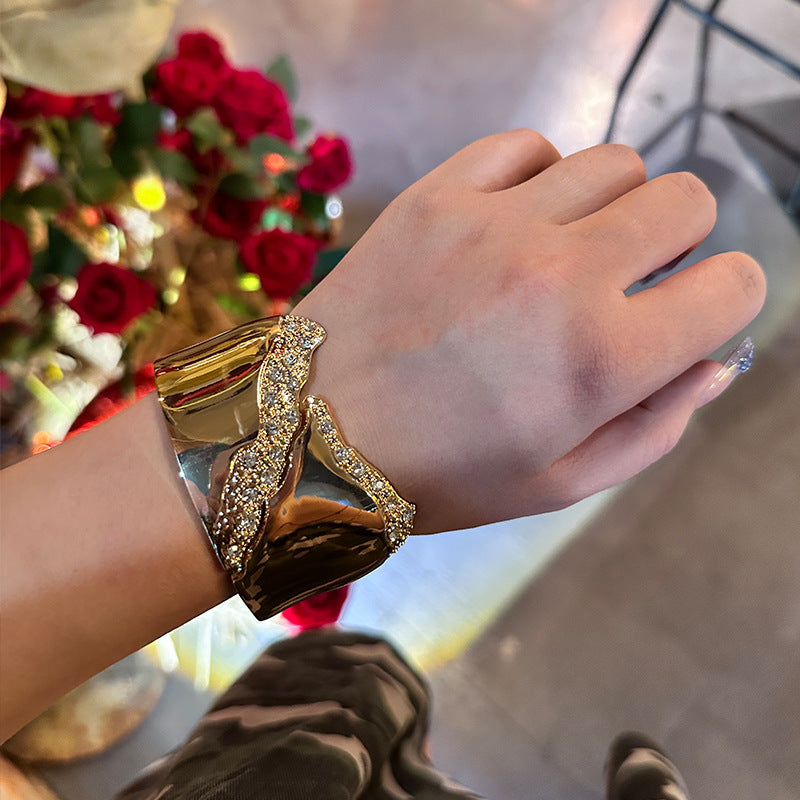Simple Wide Face Bracelet For Women