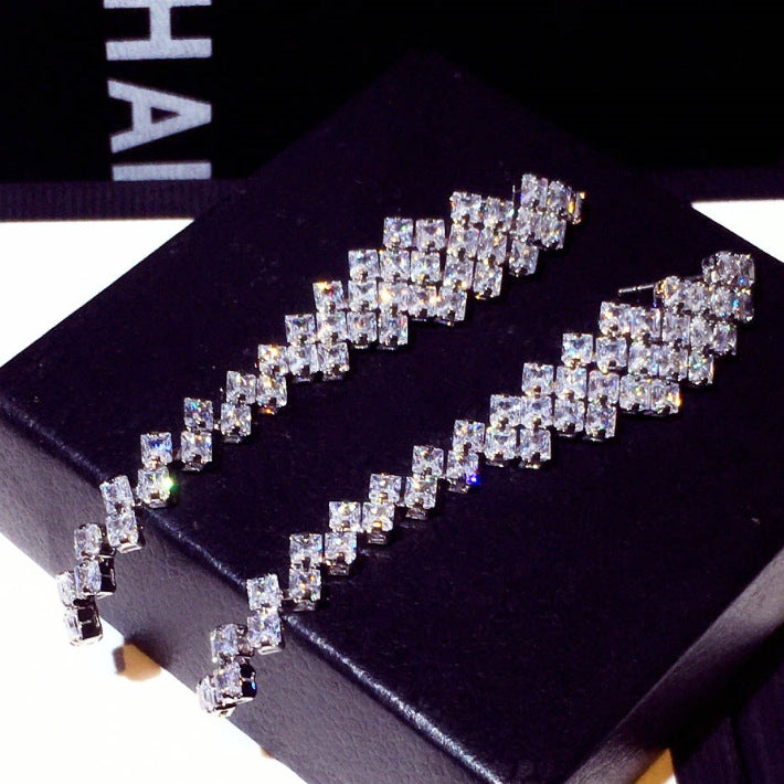 Retro Metal Temperamental Earrings Women