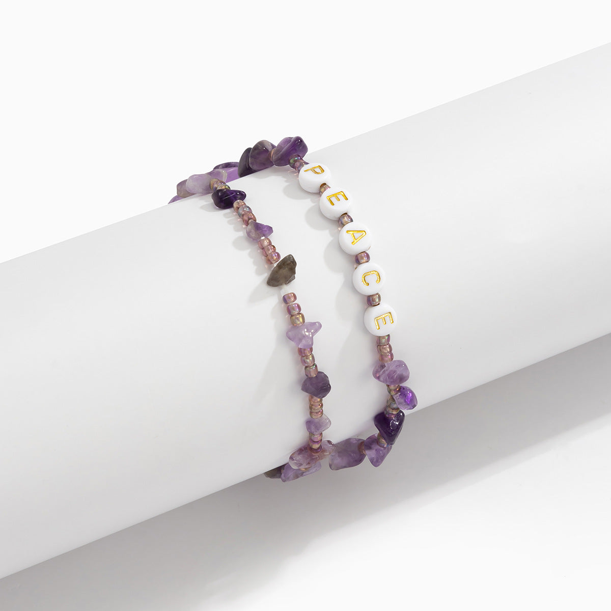 Bracelet de cheville perlé avec lettres en acrylique tissées à la main
