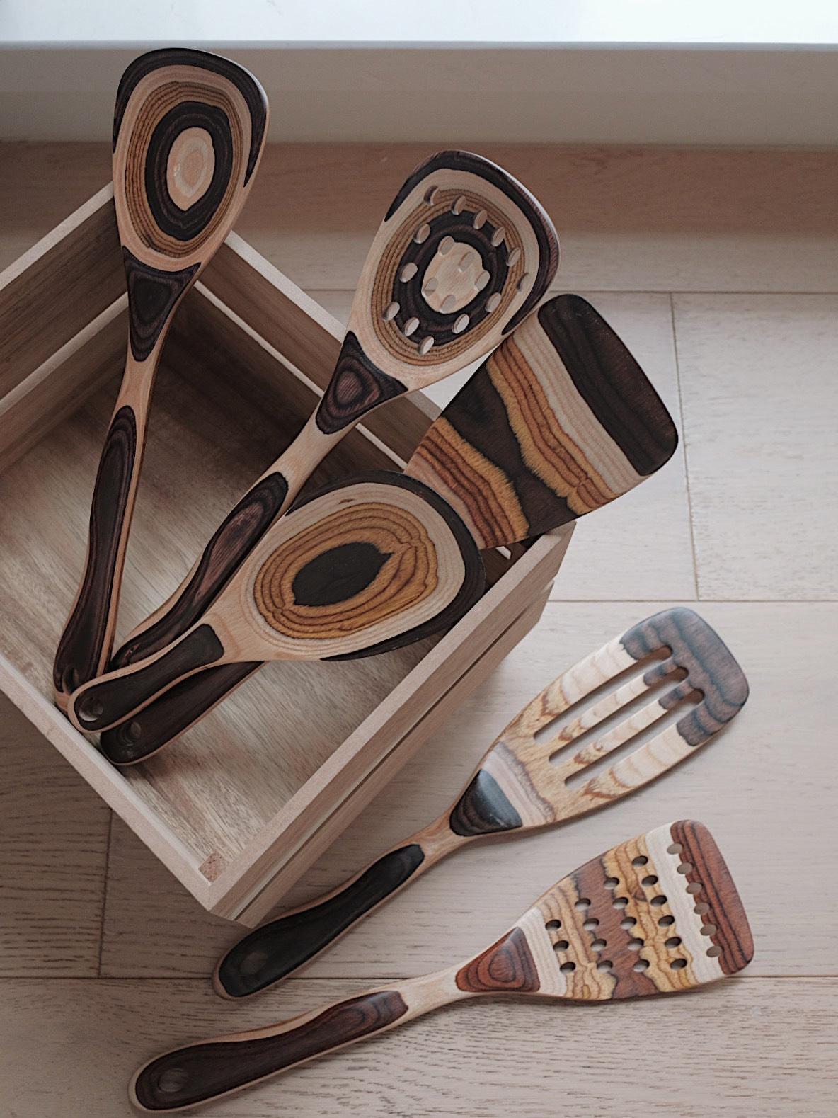 Vintage Gradient Colored Wood Kitchen Wooden Shovel