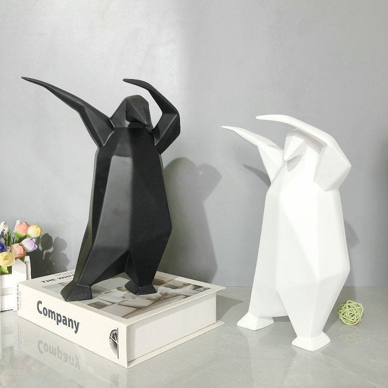 Cartoon Animal Penguin Resin Decorations Abstract Sculpture Chinese Style