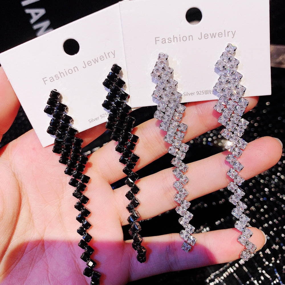Retro Metal Temperamental Earrings Women
